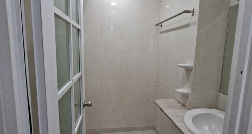 gen h z7102107131661 d158629bffbda29314a0bb7e8ba784bd 810x430 - Bán nhanh căn hộ Sky Garden 3. DT 68m2 Lầu cao- View hồ bơi- 2 Phòng-2wc- Đang cho thuê 14 Triệu/Tháng. Giá 5.150 Tỷ