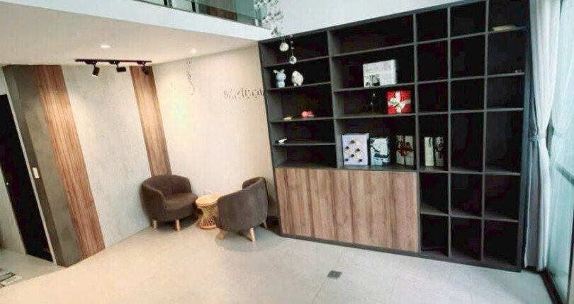 gen h z7110760499321 a88730c9d0af67e3ce3fcc7d2059a19a 810x430 - Cho thuê shop House tại Midtown Tòa M7. DT 70m2 Thiết kế trêt- lửng- Hiện đang trống vào ngay. Giá thuê 19 Triệu/Tháng