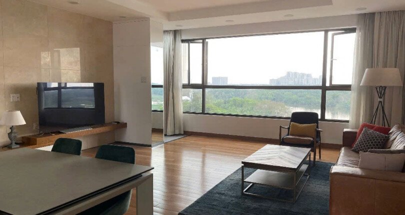 goc phong khach view song 810x430 - Giá cho thuê căn hộ 3pn tòa A chung cư The Panorama T10/2025