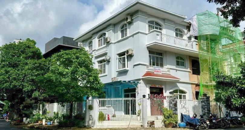 hinh anh mua ban nha biet thu song lap khu pho my giang t10 2025 810x430 - Giá mua bán nhà Biệt thự Song lập khu phố Mỹ Giang phường Tân Hưng T10/2025