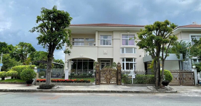 hinh anh nha biet thu cho thue 810x430 - Giá cho thuê nhà Biệt thự đơn lập 4pn có hồ bơi khu Mỹ Phú - Phú Mỹ Hưng T10/2025