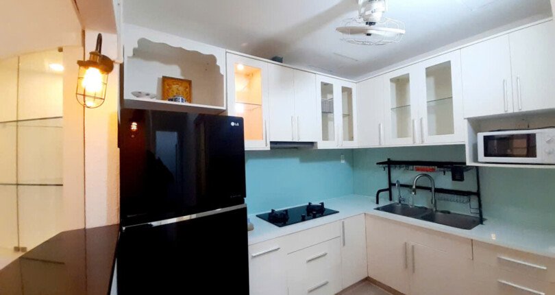 khong gian bep rong rai 9 810x430 - Giá mua bán căn hộ 3pn tòa B chung cư Park View phường Tân Hưng T10/2025