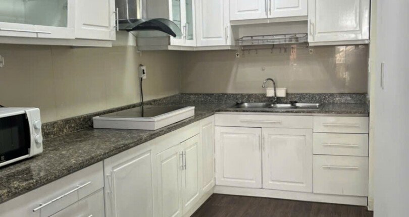 khong gian bep rong rai trong can ho cho thue 810x430 - Giá cho thuê căn hộ 3pn tòa B chung cư Cảnh Viên 2 phường Tân Mỹ T10/2025