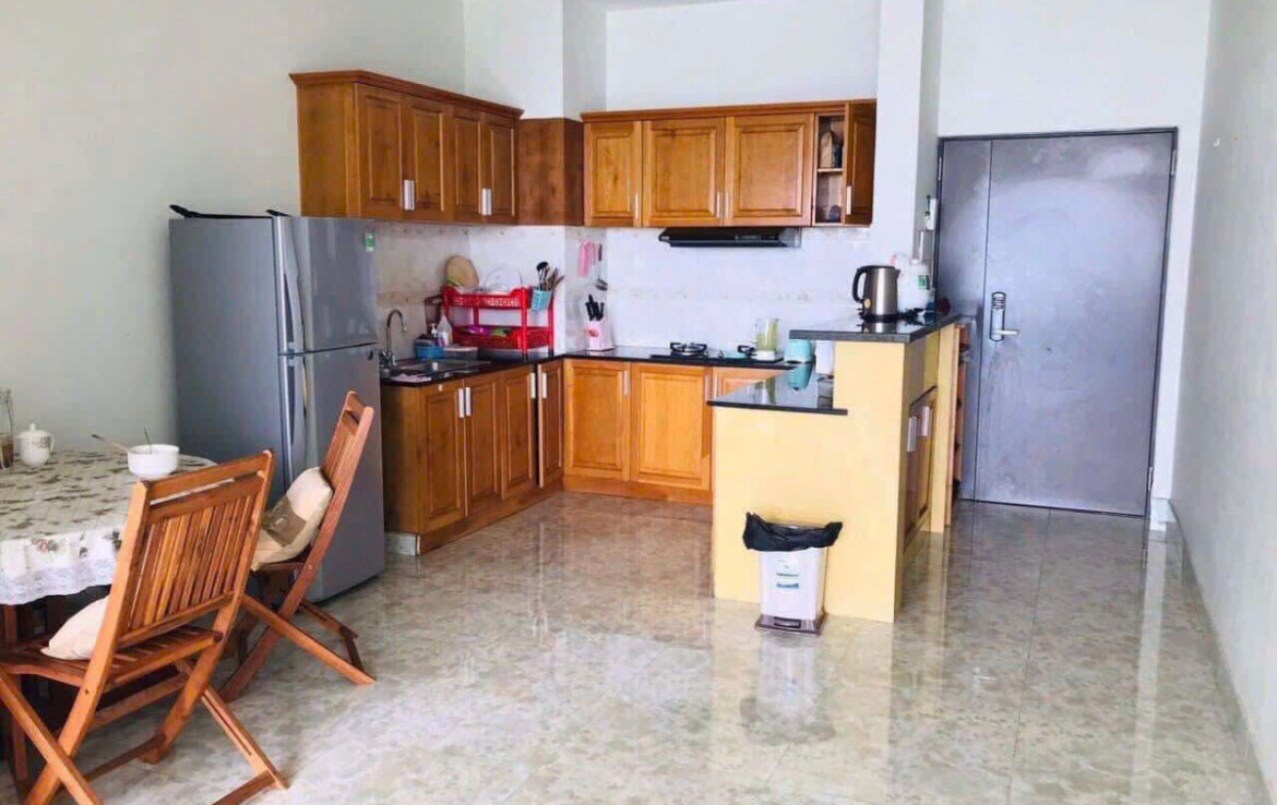 khong gian bep va phong an rong rai 1170x738 - Giá mua bán căn hộ 2pn tòa 1B chung cư La Casa Phường Phú Thuận T10/2025