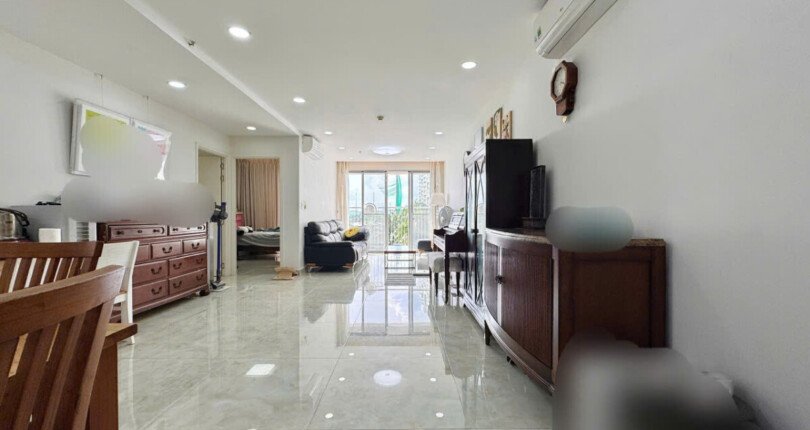 khu vuc phong khach can ho can ban 810x430 - Bán căn hộ 03pn, chung cư Scenic Valley 1, giá 9.1 tỷ + 01 ô đậu xe ô tô, nhà đang có hợp đồng thuê ổn định.
