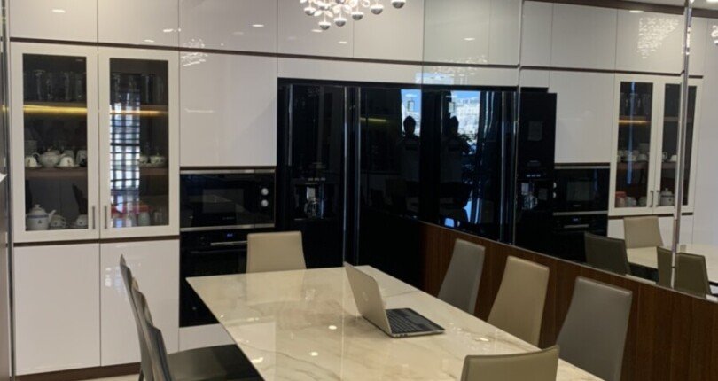 phong an 810x430 - Bán căn hộ 3pn tòa A chung cư Riverpark Premier, 130m2, giá 18 tỷ