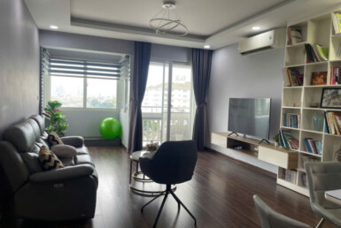 phong khach can ho ban 13 385x258 - Giá mua bán căn hộ 3pn tòa A chung cư Mỹ Khánh 2 phường Tân Hưng T10/2025