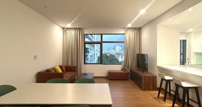 phong khach can ho ban 30 810x430 - Bán căn hộ The Panorama view kênh đào, 121m2, giá 14 tỷ