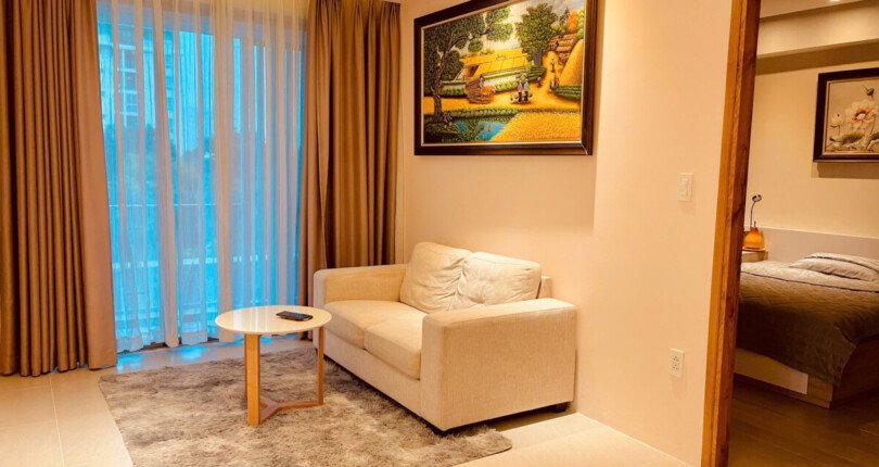 phong khach can ho ban 39 810x430 - Giảm giá bán gấp căn hộ 2pn tòa D chung cư Hưng Phúc Happy Residence giá 6,5 tỷ