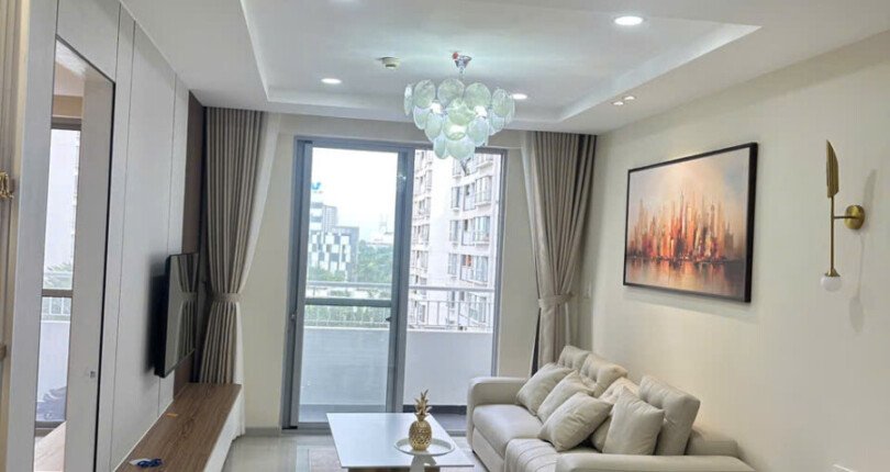 phong khach can ho ban 57 810x430 - Giá mua bán căn hộ 3pn tòa B chung cư Scenic Valley 1 phường Tân Mỹ T11/2025