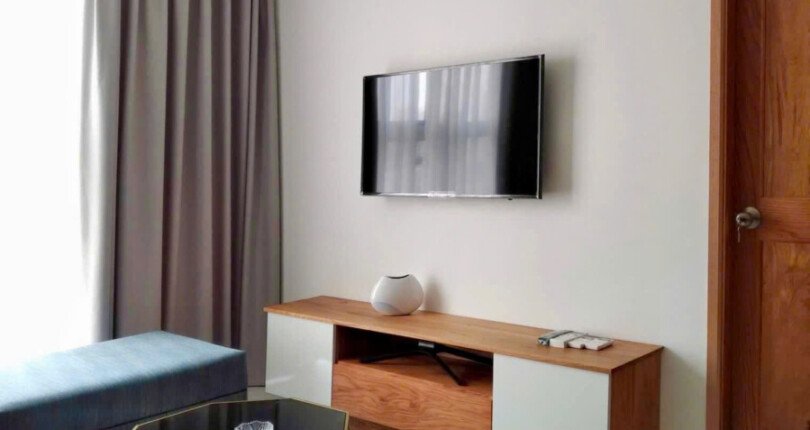 phong khach can ho can ban 3 810x430 - Bán căn hộ chung cư Scenic Valley 2, 02pn, giá 6,8 tỷ, nhà đang có hợp đồng thuê 19tr/tháng.