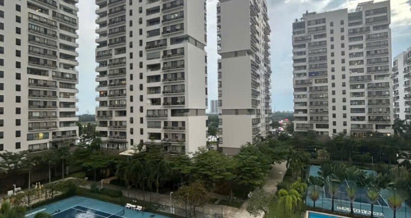 phong khach can ho truc dien tich ich noi khu 810x430 - Bán căn hộ The Panorama view kênh đào, 121m2, giá 14 tỷ