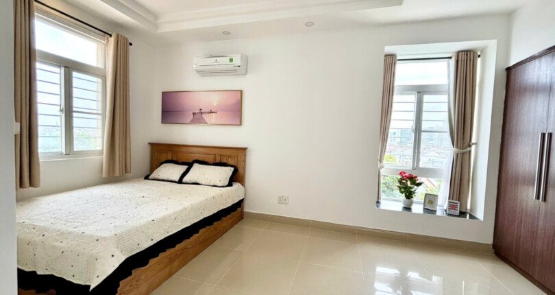 phong ngu can ho ban 1 810x430 - Bán căn hộ chung cư sky garden 3, 72m2, 02pn, giá 5.890 tỷ, nội thất đầy đủ, xem nhà dễ.