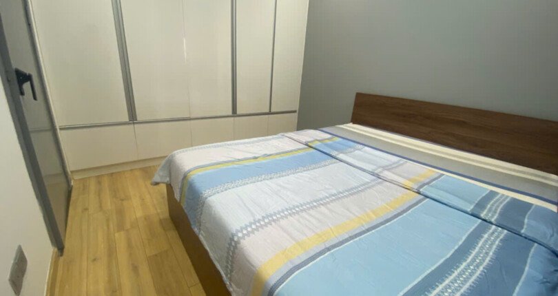 phong ngu can ho ban 13 810x430 - Bán căn hộ 80m2, chung cư Scenic Valley 1, 02pn, giá 7.3 tỷ, nội thất đầy đủ, xem nhà dễ.