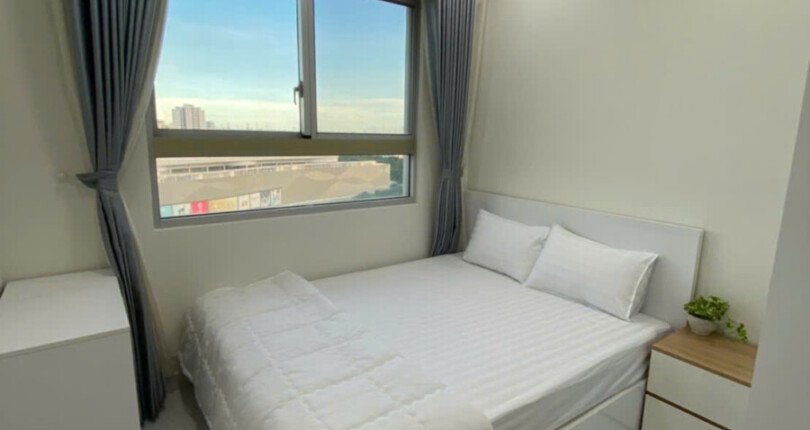 phong ngu can ho ban 18 810x430 - Cho thuê căn hộ chung cư Scenic Valley 2, diện tích 77m2, 02pn, giá 21tr/tháng, nhà đẹp, view Đông Nam.