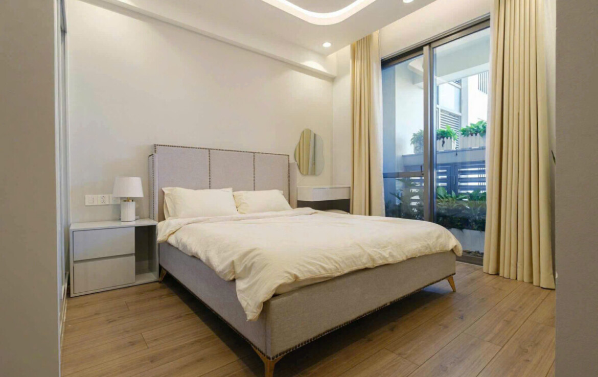 phong ngu can ho ban 27 1170x738 - Giá mua bán căn hộ 04 tòa C view sông chung cư Riverpark Premier phường Tân Hưng T10/2025