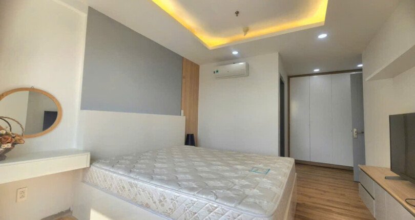 phong ngu can ho can ban 14 810x430 - Bán căn hộ 110m2, chung cư Scenic Valley 1, 03pn, giá 9.680 tỷ, nhà đẹp, đầy đủ nội thất.