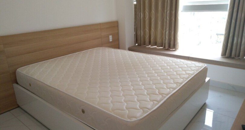 phong ngu can ho can ban 16 810x430 - Bán căn hộ 77m2 chung cư Scenic Valley 1, giá 7.4 tỷ, nội thất đầy đủ, nhà đang trống xem nhà dễ.