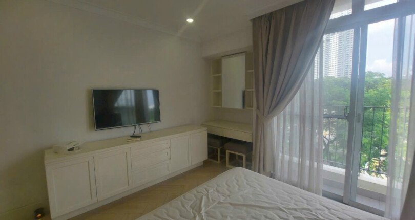phong ngu rong rai 1 810x430 - Giá mua bán căn hộ 3pn tòa C chung cư Star Hill phường Tân Mỹ T10/2025