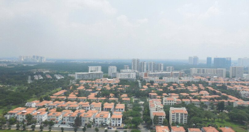 view toan canh khu do thi phu my hung phuong tan hung 810x430 - Giá mua bán căn hộ 3pn 135m2 lầu cao tòa A chung cư Happy Valley phường Tân Hưng T10/2025