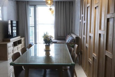 ban-an-4-ghe-rong-rai