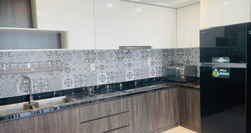 ban can ho happy valley 3 1 810x430 - Bán căn hộ Happy Valley. DT 100m2 Thiết kế 3 Phòng-2wc- Nội thất như hình- Lầu cao View quận 1. Giá bán 9.4 Tỷ