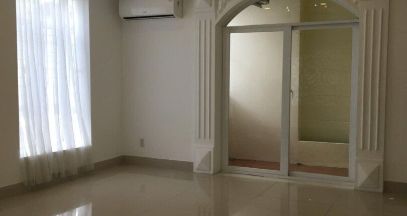 ban can ho penthouse sky garden 3 4 810x430 - Bán căn hộ Penthouse Sky Garden 3. DT 210m2 Thiết kế 3 Phòng-3wc- Đang cho thuê 30 triệu/tháng- Giá 12.2 Tỷ