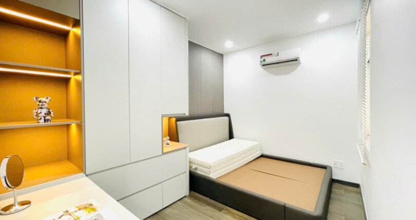 ban can ho skt garden 3 2 810x430 - Bán căn hộ đẹp tại Sky Garden 3. DT 70m2 Lầu cao- Block Trung tâm- 2 Phòng-2wc- Nội thất cao cấp- Giá 5.390 Tỷ