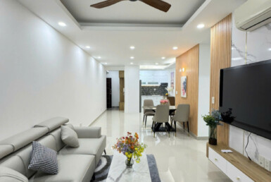 ban can ho sky garden 3 6 19 385x258 - Sang nhượng căn hộ Sky Garden 3. Căn góc 74m2 Nhà đẹp-Lầu cao- 3 Phòng- đang cho thuê 20 triệu/tháng. Giá bán 6.3 Tỷ