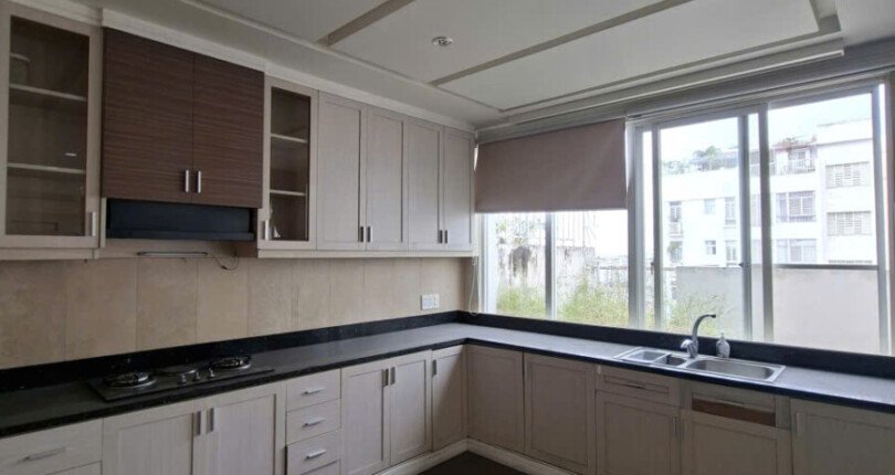 ban can penthouse sky garden 3 5 810x430 - Cần bán căn hộ Penthouse Sky Garden 3. DT 175m2- Có 2 sân. Nhà bán như hiện trạng tiện decor theo ý thích- Giá 9.750 Tỷ