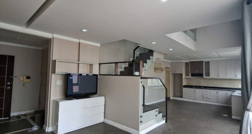 ban can penthouse sky garden 3 8 810x430 - Cần bán căn hộ Penthouse Sky Garden 3. DT 175m2- Có 2 sân. Nhà bán như hiện trạng tiện decor theo ý thích- Giá 9.750 Tỷ