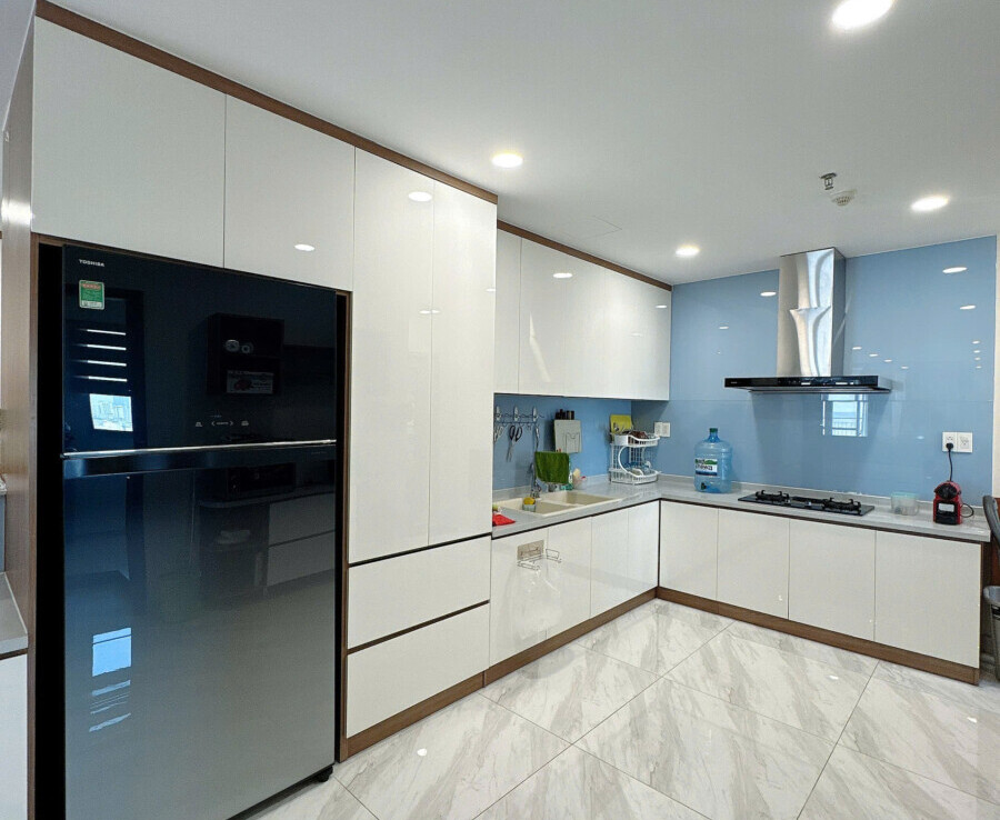 bep can ho ban 2 3 900x738 - Bán căn hộ 117m2, chung cư Scenic Valley 1, 02pn, giá 11,2 tỷ, nội thất cao cấp, nhà đang trống.