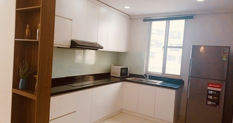 bep can ho ban 32 810x430 - Cho thuê căn hộ chung cư Scenic Valley 2, 02pn, giá 20tr/tháng, nội thất đầy đủ.