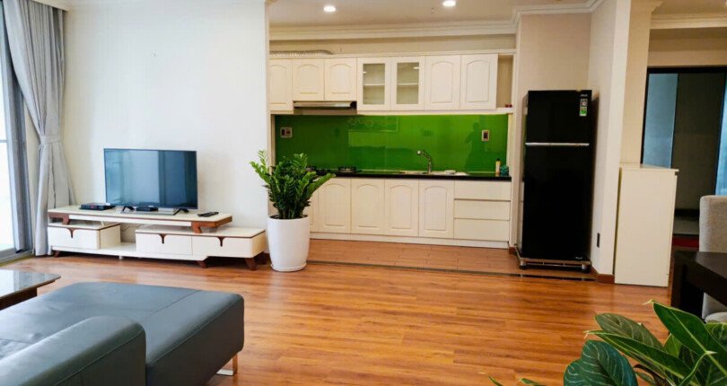 bep can ho can ban 810x430 - Bán căn hộ chung cư Green Valley , diện tích 118m2 + 12m2 ô đậu xe ô tô, 03pn, giá 10.850 tỷ, đủ nội thất.