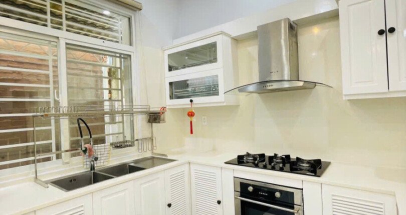 bep rong rai 810x430 - Giá cho thuê nhà Biệt thự nguyên căn số 29 Mỹ Thái 1c Phường Tân Mỹ T11/2025