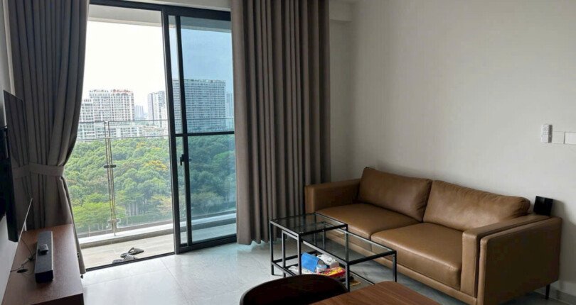 can canh phong khach 1 810x430 - Giá mua bán căn hộ 2pn tòa B chung cư Cardinal Court phường Tân Mỹ T11/2025
