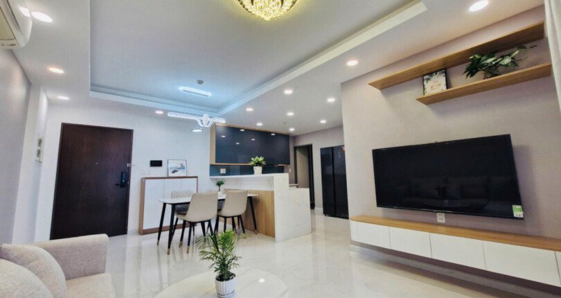 can canh phong khach can ho ban 1 810x430 - Giá mua bán căn hộ 2pn tòa nhà A chung cư Hưng Phúc Happy Residence phường Tân Mỹ T11/2025