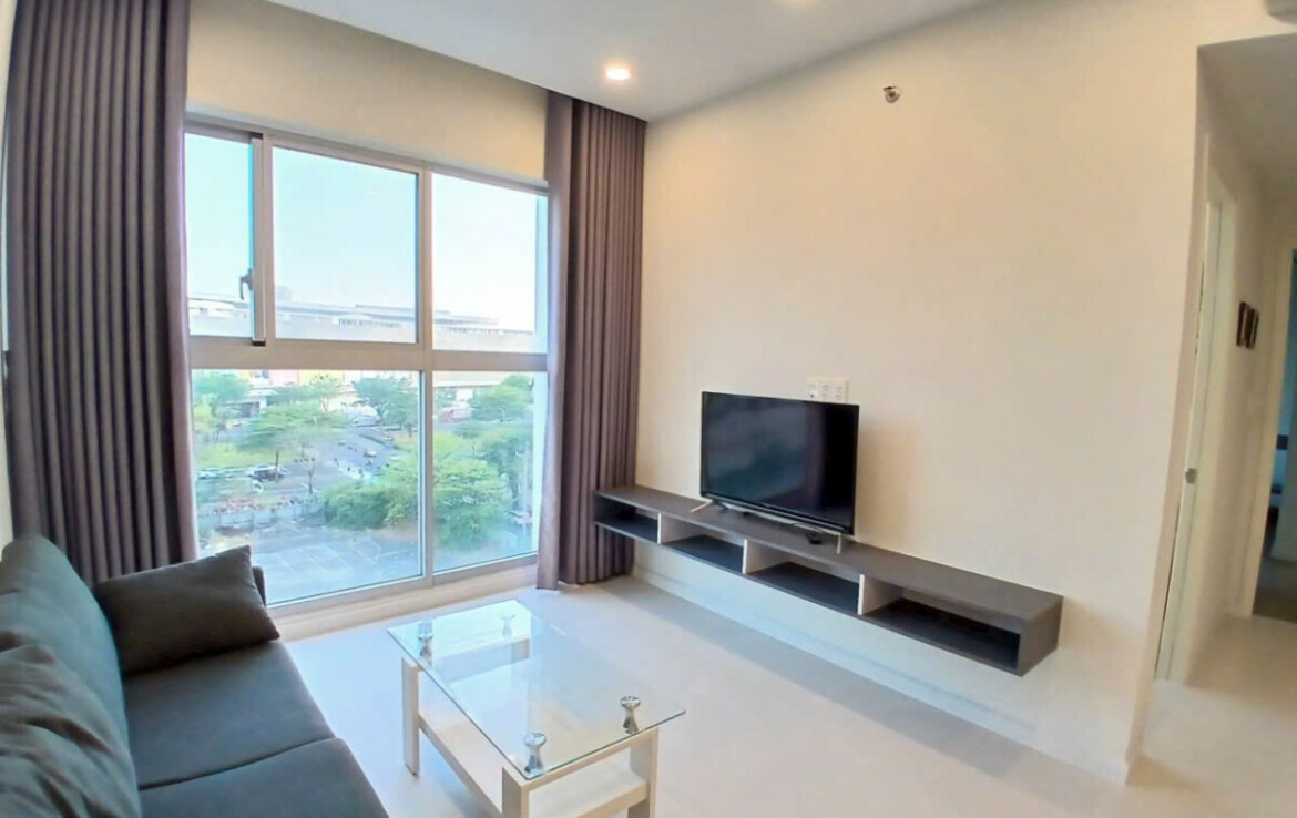 can canh phong khach can ho ban 5 1170x738 - Giá mua bán căn hộ 2pn tòa A chung cư Scenic Valley 2 phường Tân Mỹ T11/2025