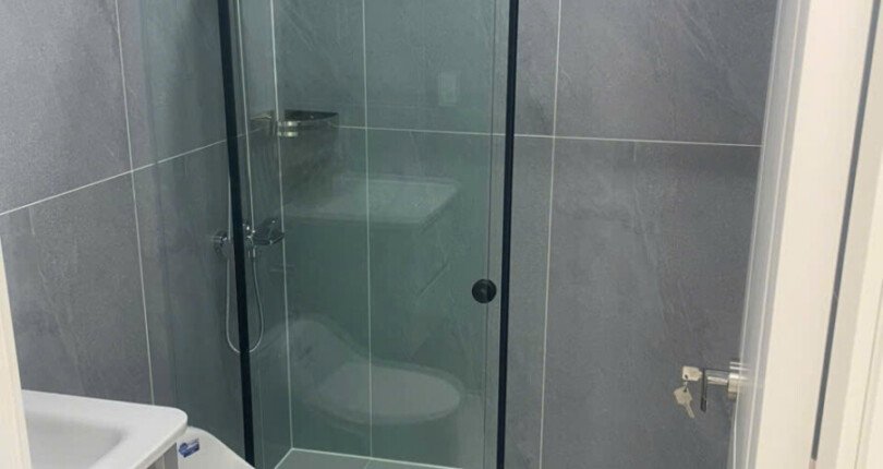 can ho ban c 3 toilet hoan thien nhu hinh 810x430 - Giá mua bán căn hộ tầng trệt Ground house kdc Sky Garden 3 phường Tân Hưng T11/2025