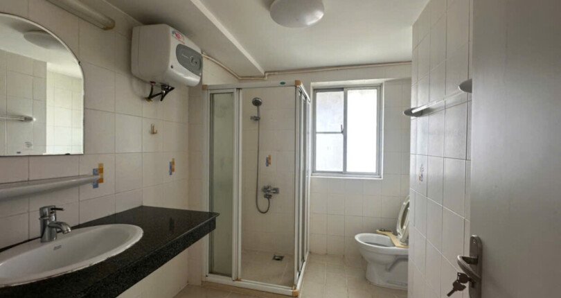 can ho co 3 toilet hoan thien day du thiet bi 810x430 - Giá mua bán căn hộ Duplex 4pn chung cư Mỹ Khánh 2A phường Tân Hưng T11/2025