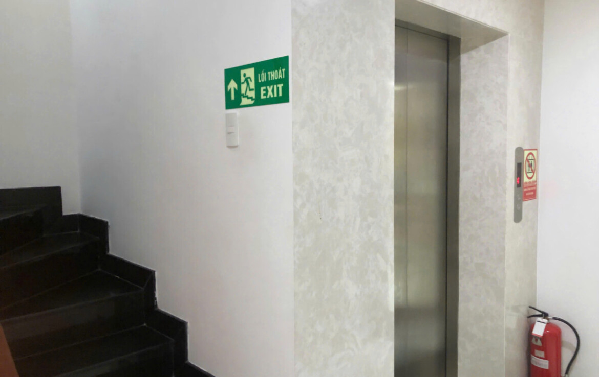 cho thue nha pho hung phuoc 3 1170x738 - Cho thuê nhà phố Khu Hưng Phước Phú Mỹ Hưng. DT 300m2 gồm hầm trệt lửng 3 tầng. Có thang máy- Giá 70 Triệu/Tháng