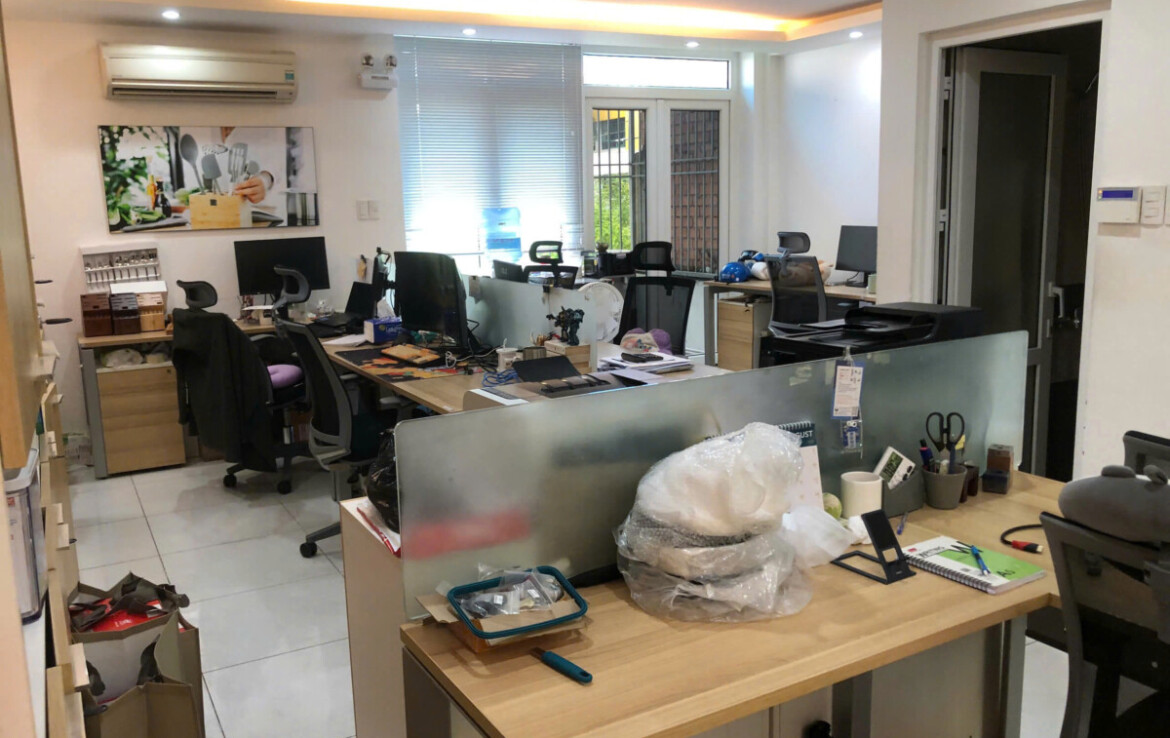 cho thue nha pho hung phuoc 8 1170x738 - Cho thuê nhà phố Khu Hưng Phước Phú Mỹ Hưng. DT 300m2 gồm hầm trệt lửng 3 tầng. Có thang máy- Giá 70 Triệu/Tháng