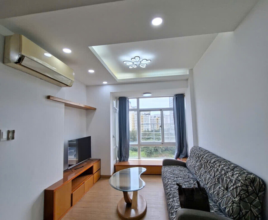 gen h z7102107021858 5594463a31552d6fe9c7389808f52be7 900x738 - Bán căn hộ Sky Garden 3. DT 68m2 Lầu cao- View trực diện hồ bơi- 2 Phòng-2wc- Đang cho thuê 13 Triệu. Giá bán 5.7 Tỷ