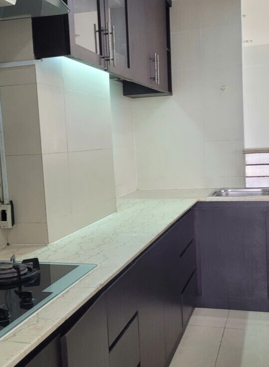 gen h z7226398127137 a76c67977b17e0f697a1d4392c99ce6b 540x738 - Cho thuê căn hộ Grand view. DT 127m2 Thiết kế 3 phòng ngủ-2wc- Nội thất dính tường- Lầu cao- Giá thuê 25 Triệu/Tháng