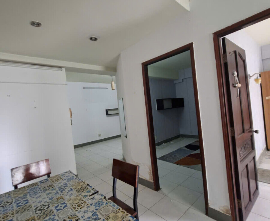 gen h z7241433127040 0922bbc299eaf57e80b728c7200feb10 900x738 - Bán nhanh căn hộ Hưng Vượng 3. Giá đầu tư chỉ 3.990 Tỷ chốt nhanh trong tuần. Nhà cũ tiện decor- DT 60m2-2 phòng-1wc