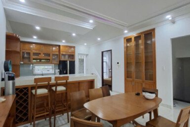 gen-h-z7243062681687_fd4facee619c4a85fd5c4666e6177429