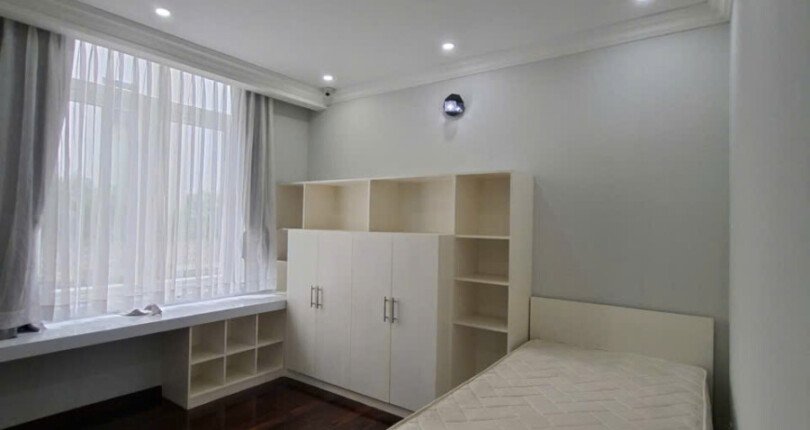 gen h z7243064513121 5585de52145db858568ebcc2ee7d110c 810x430 - Cho thuê biệt thự Nam Thông Phú Mỹ Hưng. DT 300m2 Nhà đẹp- khu vực an ninh, yên tĩnh- 5 Phòng ngủ-4wc có hầm xe. Giá thuê 70 Triệu/Tháng