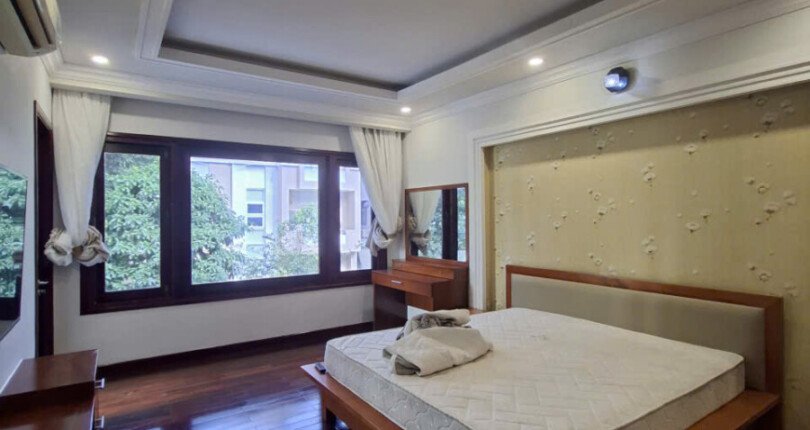gen h z7243066825865 f0c565e8567c040127b1574e15b295b9 810x430 - Cho thuê biệt thự Nam Thông Phú Mỹ Hưng. DT 300m2 Nhà đẹp- khu vực an ninh, yên tĩnh- 5 Phòng ngủ-4wc có hầm xe. Giá thuê 70 Triệu/Tháng