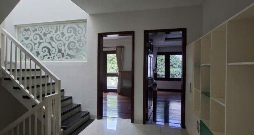 gen h z7243067897256 54dd9630c7b9449c27d96e03560803e3 810x430 - Cho thuê biệt thự Nam Thông Phú Mỹ Hưng. DT 300m2 Nhà đẹp- khu vực an ninh, yên tĩnh- 5 Phòng ngủ-4wc có hầm xe. Giá thuê 70 Triệu/Tháng