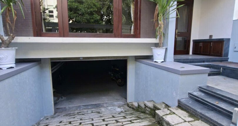 gen h z7243067961301 88ff4564eb59fca969fd9c5ee4f96f1c 810x430 - Cho thuê biệt thự Nam Thông Phú Mỹ Hưng. DT 300m2 Nhà đẹp- khu vực an ninh, yên tĩnh- 5 Phòng ngủ-4wc có hầm xe. Giá thuê 70 Triệu/Tháng